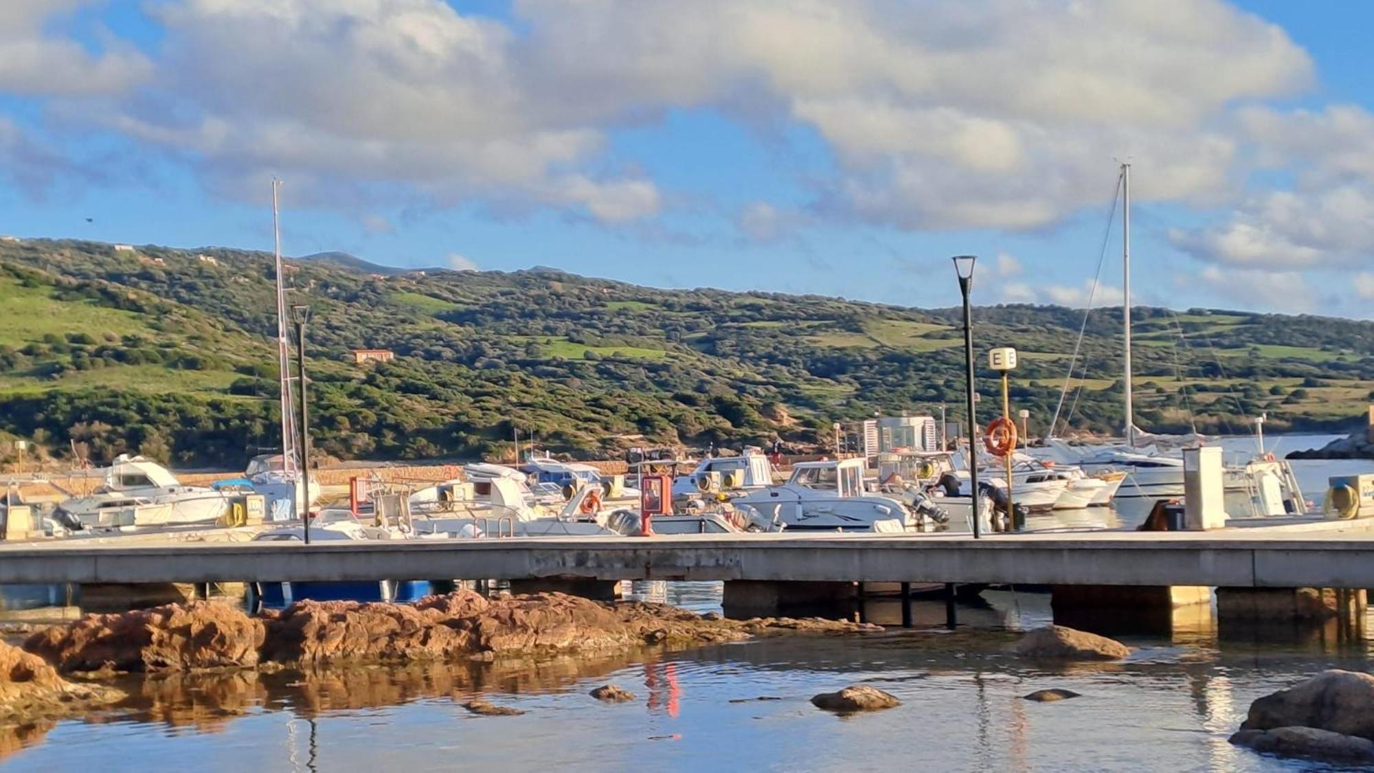 Sardegna Isola Rossa Casa Mirta Vista Mare E Wifi Apartamento Exterior foto